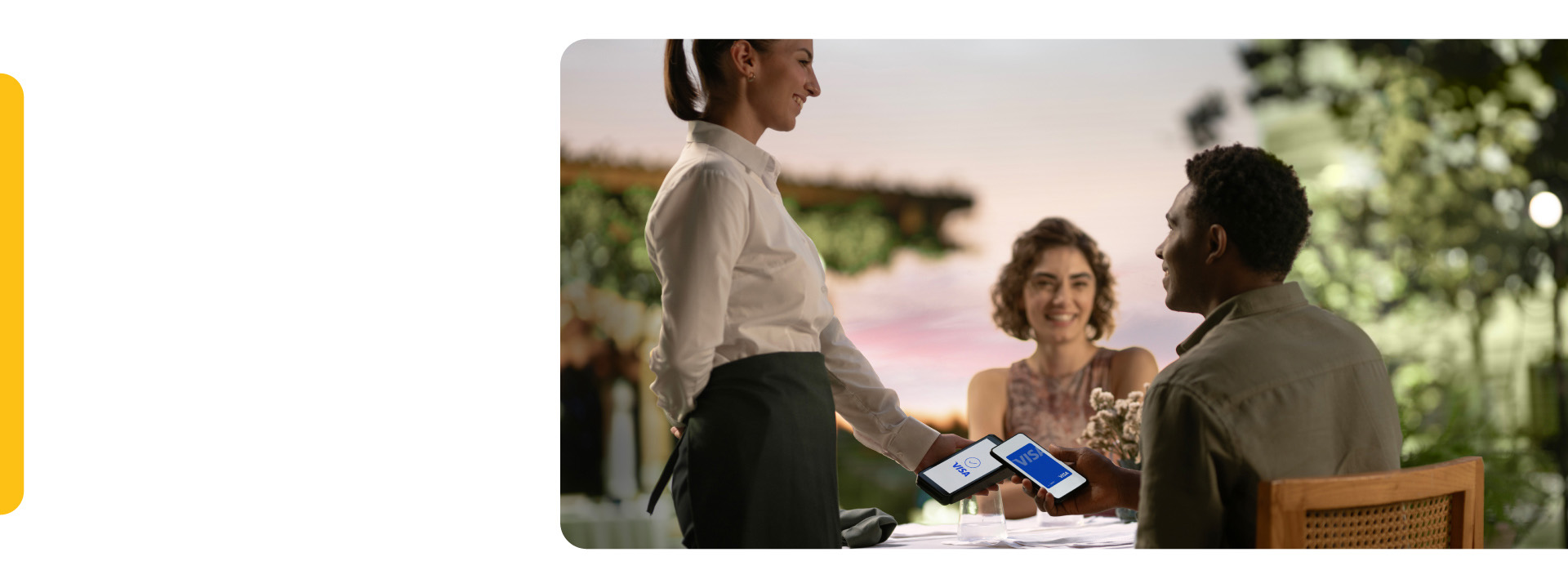 paying with Visa on phone in restaurant 