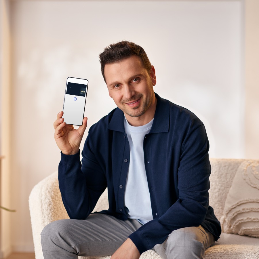Man holding mobile